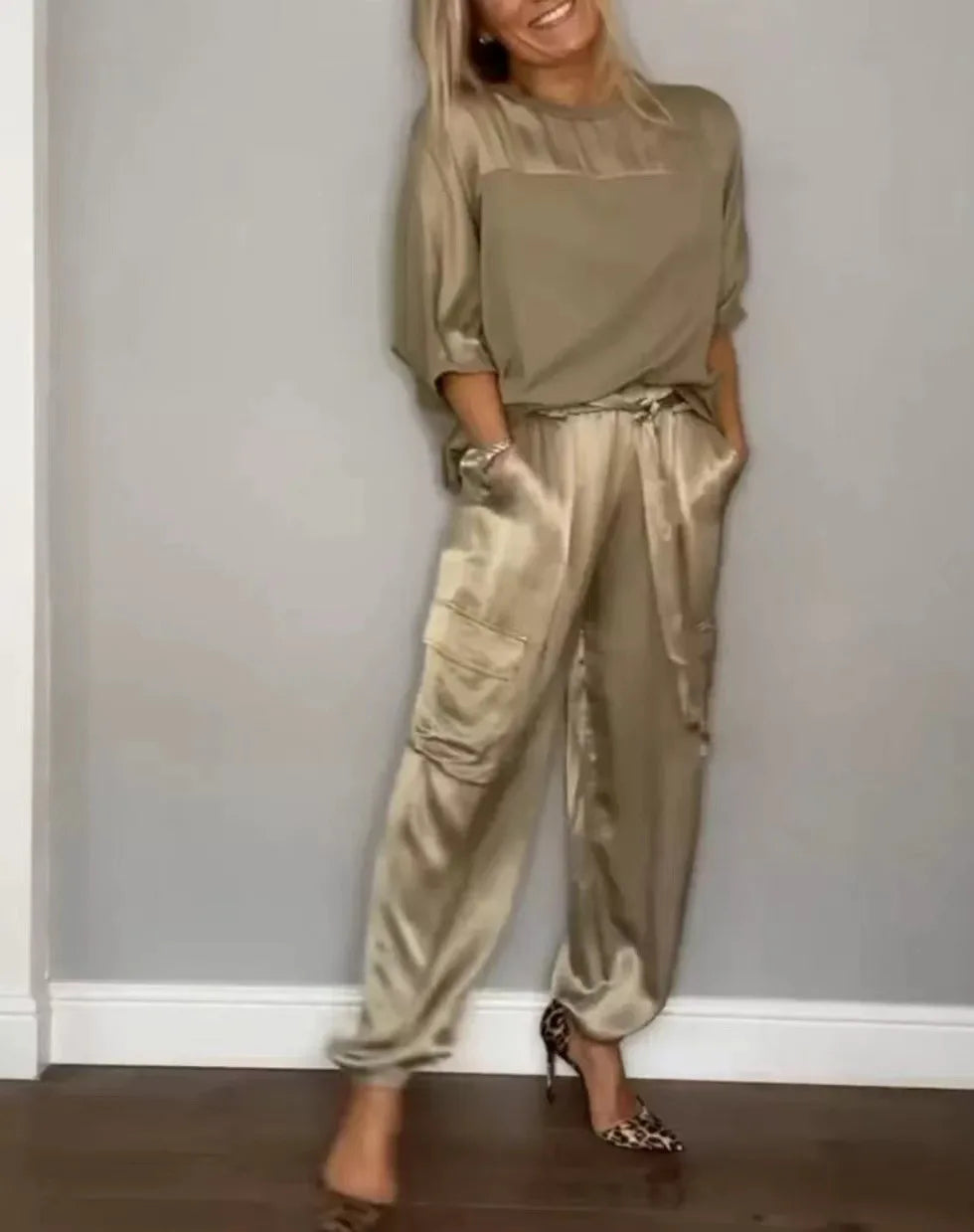 Conjunto Valeria - O puro cetim mais amado pelas trendsetters europeias