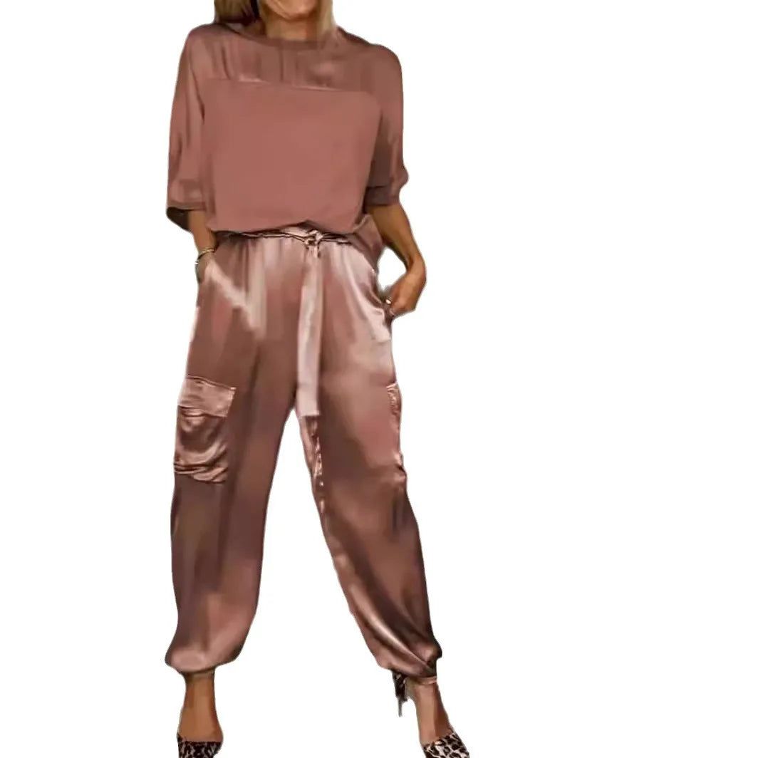 Conjunto Valeria - O puro cetim mais amado pelas trendsetters europeias