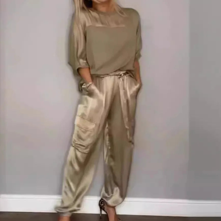 Conjunto Valeria - O puro cetim mais amado pelas trendsetters europeias