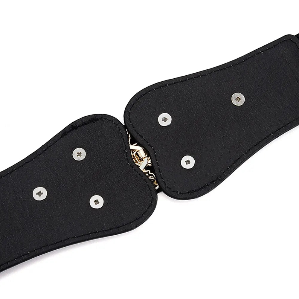 Cinto Karen - O detalhe que faz a diferença na composição (tendência americana)